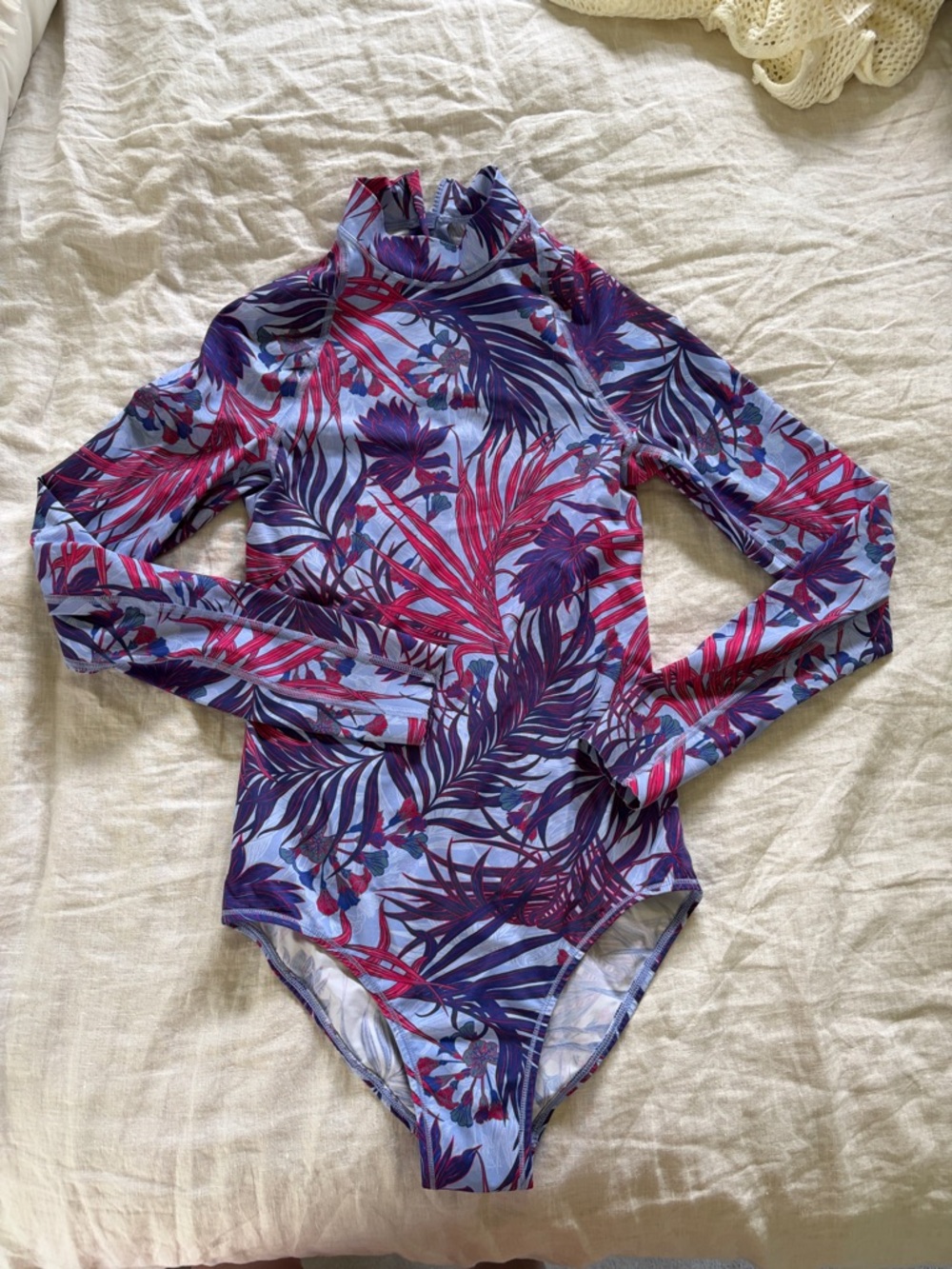lululemon paddle suit size 4